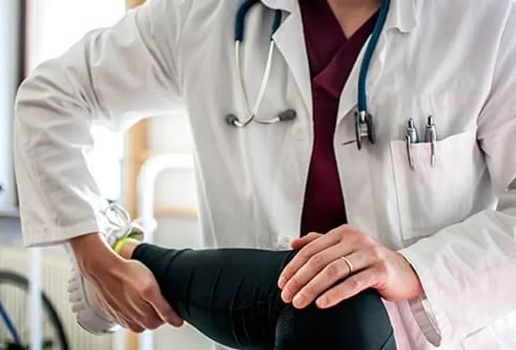 Ayurvedic doctor consultation at Jivan Urja Chikitsalaya, Pune